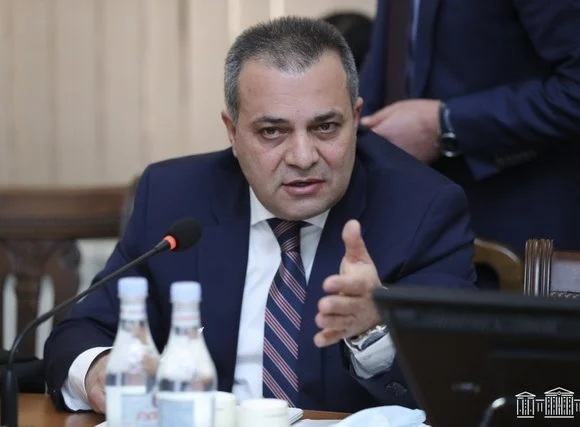 Ֆինանսների փոխնախարարը մեկնում է Ֆրանկֆուրտ. մասնակցելու է «Գերմանահայկական հիմնադրամ» ծրագրի գրասենյակի նիստին
