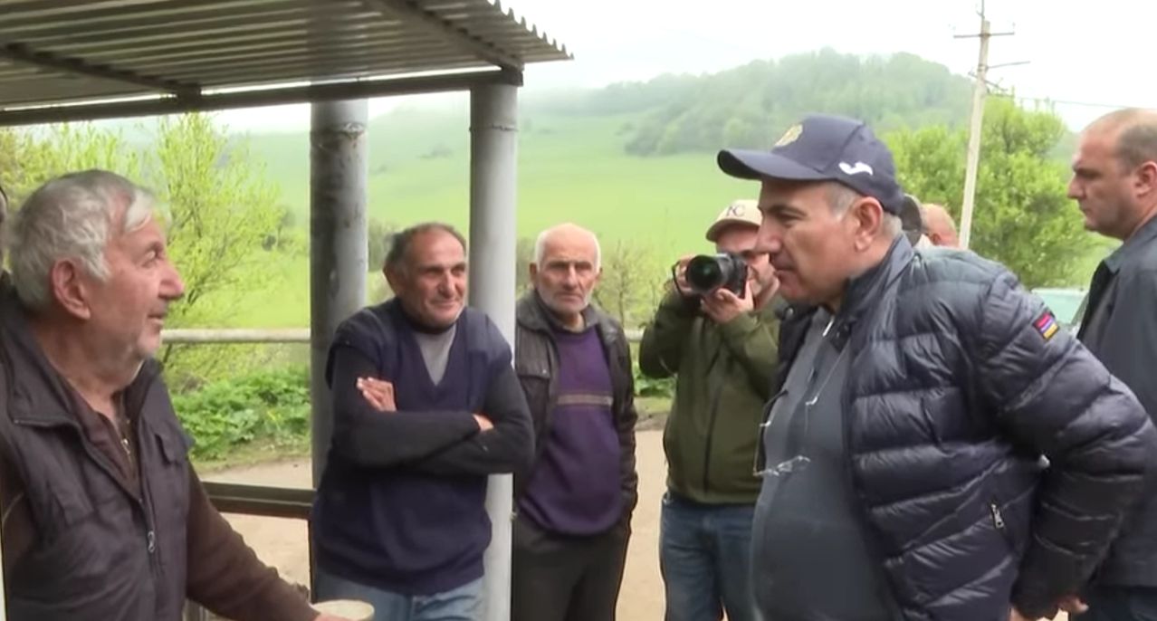 Հետաքրիր զրույց ունեցանք Իծաքարի բնակիչների հետ. Փաշինյան (տեսանյութ)
