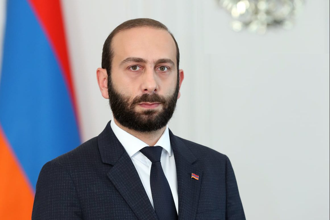 Ուշադիր հետևում ենք Ֆրանսիայում տեղի ունեցող իրադարձություններին, վստահ ենք՝ ժողովուրդը և քաղաքական ուժերը կգտնեն ճիշտ և ողջամիտ լուծումներ․ Արարատ Միրզոյան
