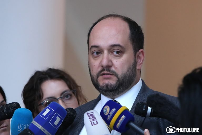 Արայիկ Հարությունյանը՝ հրաժարականի դիմում գրելու լուրերի մասին