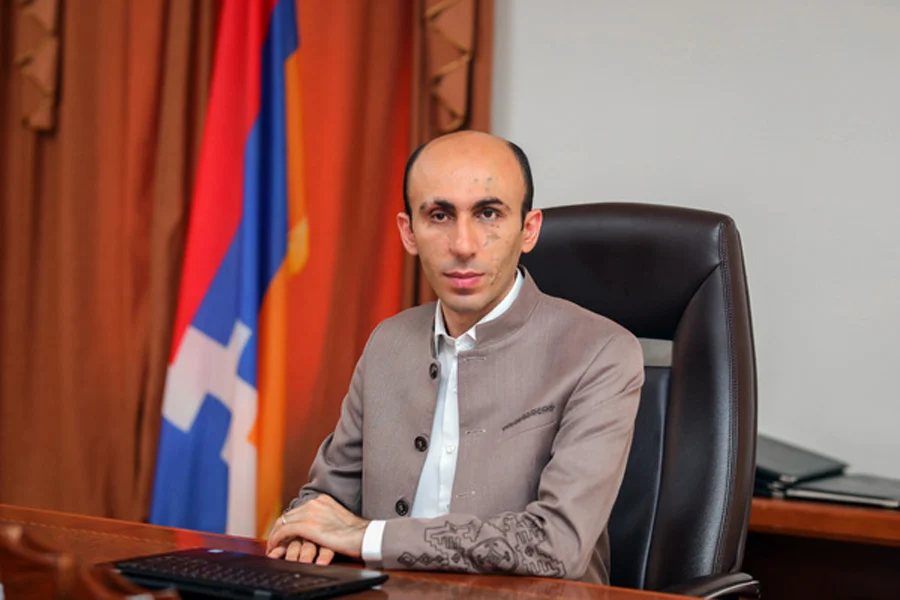 Артак Бегларян: Азербайджан взял под контроль некоторые стратегические высоты и дороги