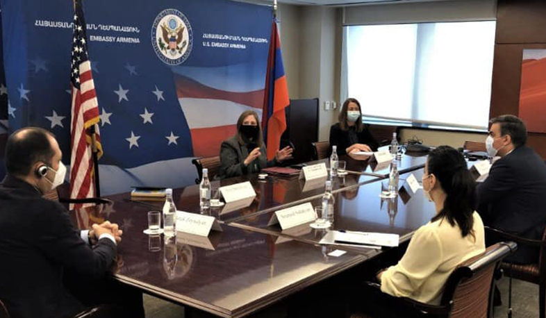 ՀՀ-ում ԱՄՆ դեսպանին ներկայացվել են ադրբեջանական վայրագությունների ու խոշտանգումների մասին ապացույցներ