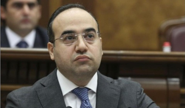 Դավիթ Խաչատրյանը դադարեցնում է լիազորությունները ԱՍՀ նախարարի տեղակալի պաշտոնում