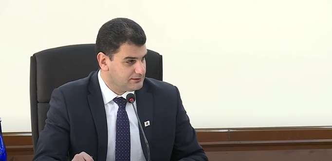 Պետք չի որտեղ ես եմ բնակվում, մենակ այտեղի կանգառները ներկել. Հրաչյա Սարգսյան