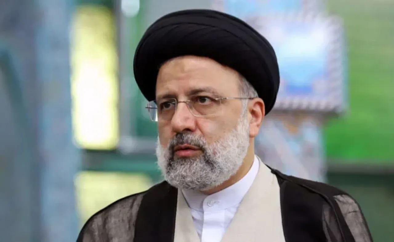 Раиси заявил о жестком ответе на любые попытки запугать Иран