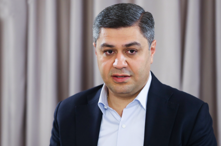 Այս մարդիկ սպասարկում են բոլորի շահը՝ բացի Հայաստանից ու Արցախից․ Արթուր Վանեցյան․ «Իրավունք»