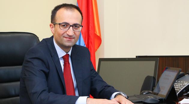 Շարունակեք մարդկանց ժպիտ պարգևել․ Արսեն Թորոսյանի շնորհավորանքը