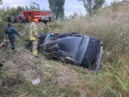 Խոշոր ավտովթար՝ Վայոց ձորում. «BMW»-ն հայտնվել է փոսում. 5 վիրավոր կա