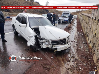 Չայնիի ոլորաններում բախվել են 2 Mercedes-ն ու Nissan-ը. 7-ամյա երեխան տեղափոխվել է հիվանդանոց