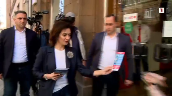 Խոսնակը՝ Աննա Հակոբյանի՝ դիմակ ու ձեռնոցներ չկրելու մասին