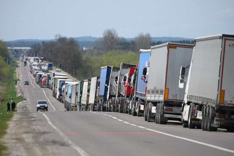 Լեհաստանը փակել է սահմանը ռուսական եւ բելառուսական բեռնատարների համար