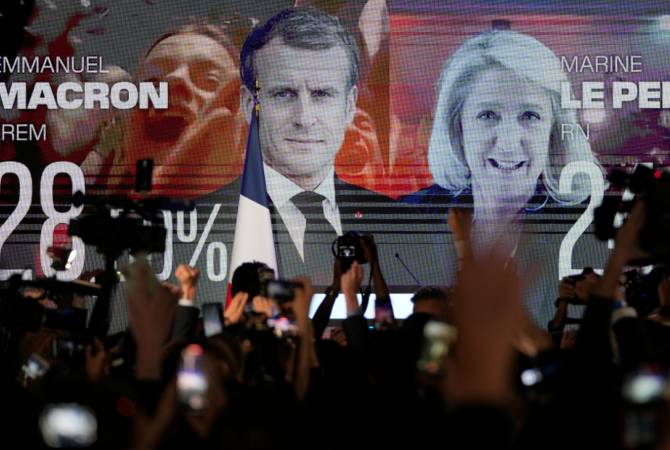 Մակրոնը Լը Պենից ավելի է առաջ անցել Ֆրանսիայի նախագահի ընտրությունների երկրորդ փուլից առաջ