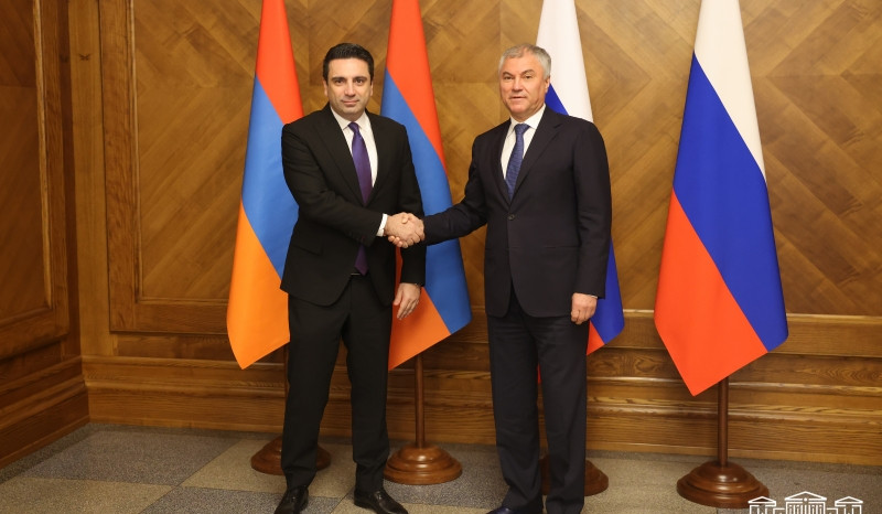 У Армении нет времени на долгосрочные решения по части безопасности: Симонян - Володину