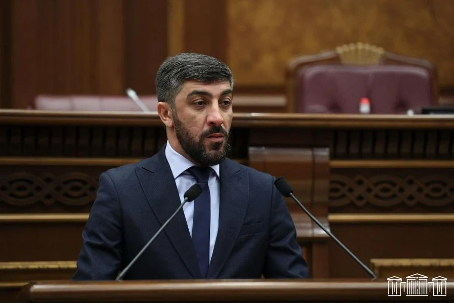 Իշխանական պատգամավոր Վիլեն Գաբրիելյանը սաստել է հանրության այն անդամներին, որոնք բացասական են արտահայտվում Բաքվում գերեվարված Արցախի իշխանությունների մասին