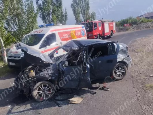 Խոշոր ավտովթար է տեղի ունեցել Արարատի մարզում․ 3 վիրավորներից մեկը անչափահաս է