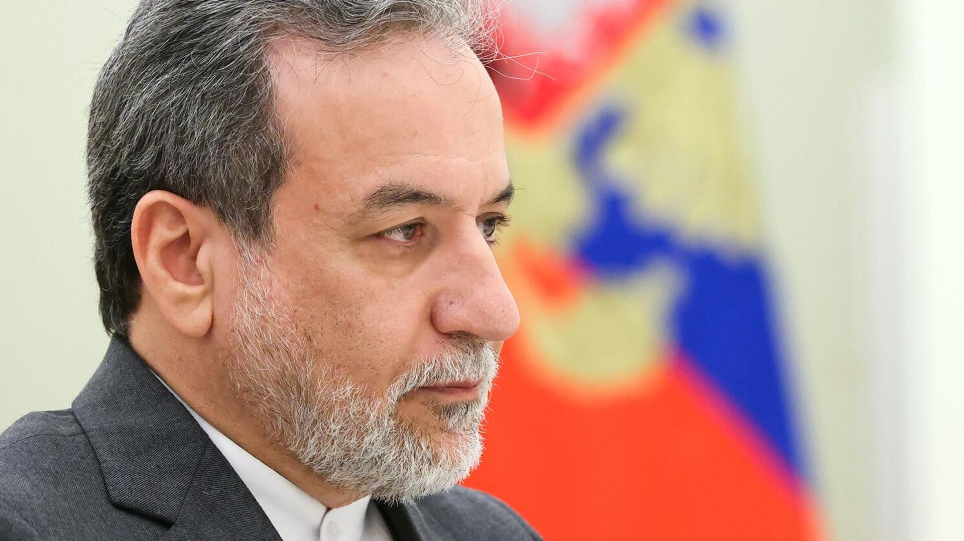 Իրանցի պաշտոնյաները մեկնել են Օման՝ Հորմուզի նեղուցի հարցը քննարկելու. Արաղչի