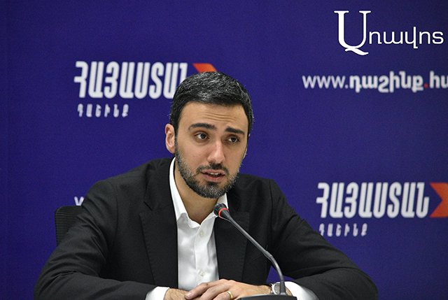 Միշտ առաջնորդվել եմ սկզբունքով, որ երբեք չի կարելի հանձնվել, պետք է հավատալ ու միշտ պայքարել. Արամ Վարդեւանյան