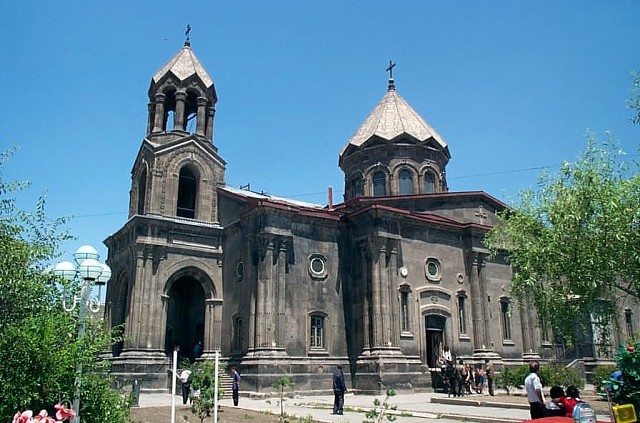 Քահանաները չեն լքելու Սուրբ Յոթ վերք եկեղեցին. «Հրապարակ»