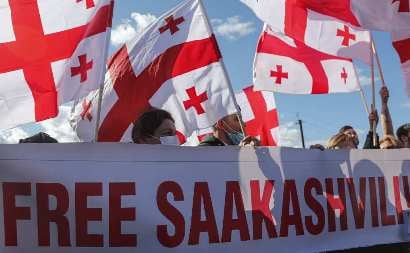 Թբիլիսիում ցուցարարները պահանջում են ազատ արձակել Սաակաշվիլիին