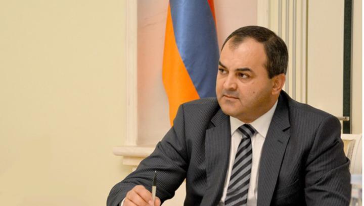 Արթուր Դավթյանը հանձնարարել է հեռակա վարույթների շրջանակներում վերսկսել առերևույթ հանցագործութուն կատարած անձանց կողմից քննությունից միտումնավոր խուսափելու հիմքով կասեցված բոլոր գործերի քննությունը