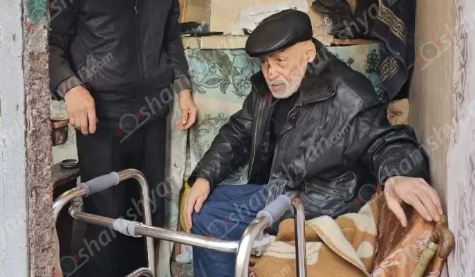 Արտառոց դեպք Երևանում․ հարազատ դուստրը 76-ամյա հորը, ով ունի հենաշարժողական խնդիրներ, դուրս է հանել սեփական տնից, և նա արդեն 5 օր է՝ գիշերում է դրսում