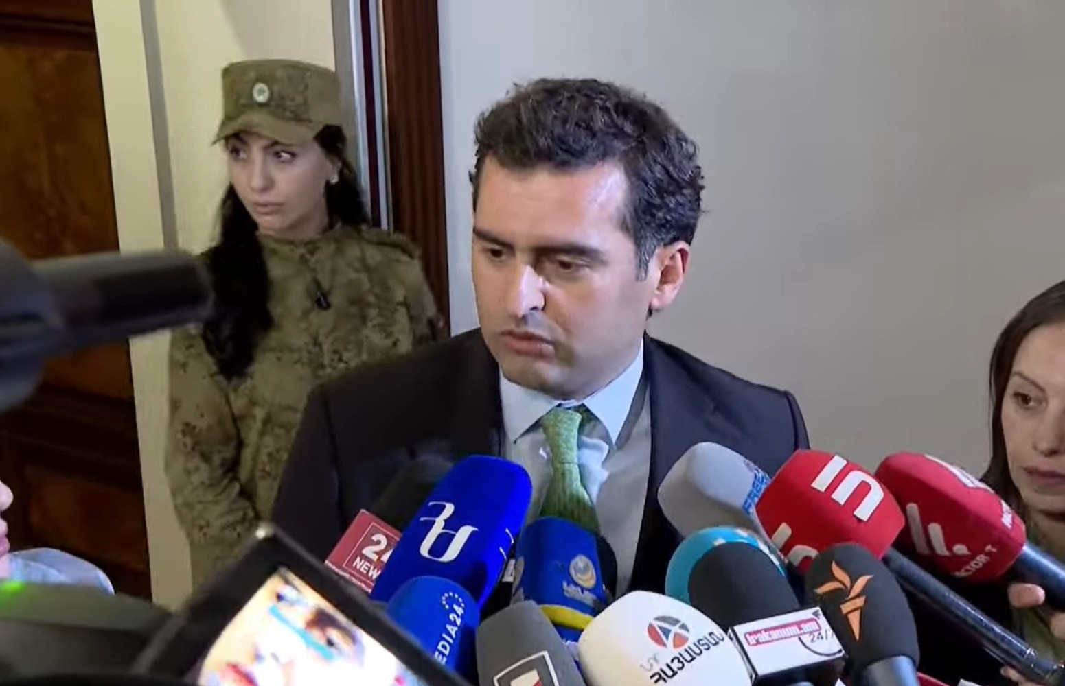 Փաշինյանը փայլուն կառավարում է. Հակոբ Արշակյան