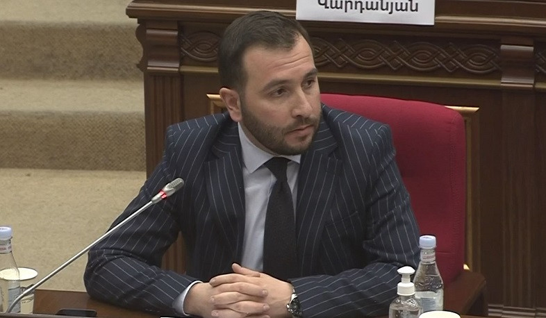 Ներքաղաքական շահարկման դաշտում գտնվող հայտարարության նախագիծ է. Կոնջորյանը՝ ընդդիմության նախագծի մասին
