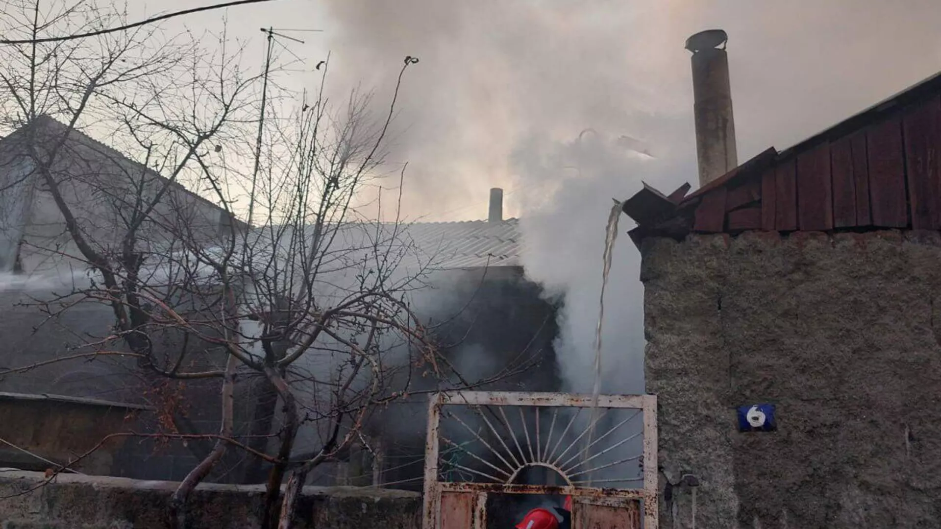 Սարսափելի դեպք Գյումրիում. հրդեհը մարելուց հետո երեխաների դիեր են հայտնաբերվել