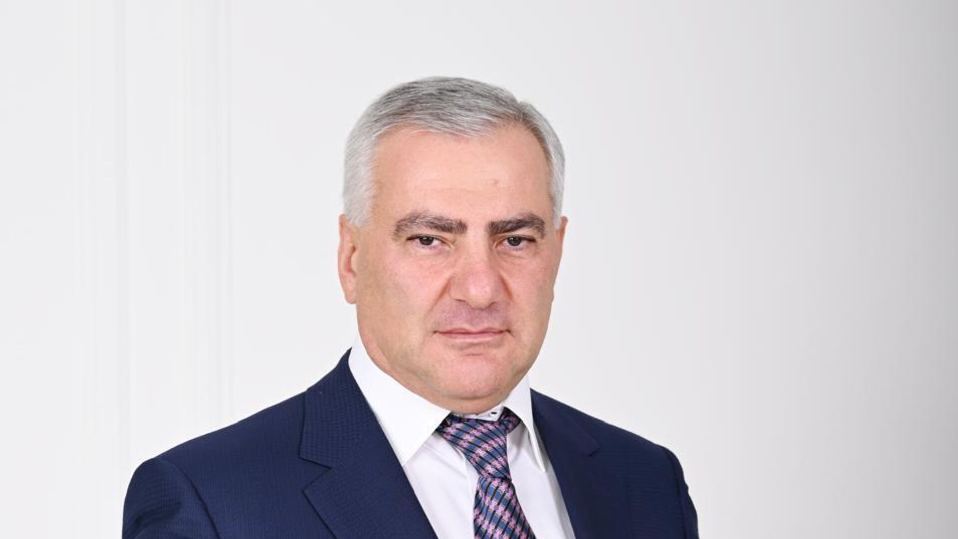 Ես ձեզ խոստանում եմ, որ որպես վարչապետ՝ կմիավորեմ երկիրը և այն կդարձնեմ ուժեղ՝ ուժեղ տնտեսությամբ և ուժեղ խաղաղությամբ. Սամվել Կարապետյան
