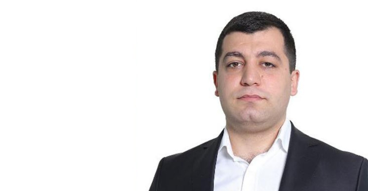 «Ես մասնակցել եմ մրցույթին, հողը գնել եմ, ինչո՞ւ եք հորս թիրախավորում». ոստիկանապետի որդի