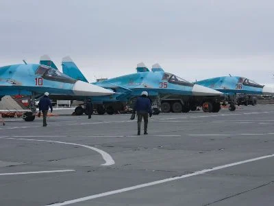 В результате атаки дронов СБУ на военный аэродром в Ростовской области уничтожены не менее шести самолетов