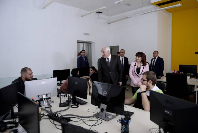 Նախագահի հետ հանդիպմանը քննարկվել են Շիրակի մարզի սոցիալ-տնտեսական իրավիճակին վերաբերող հարցեր