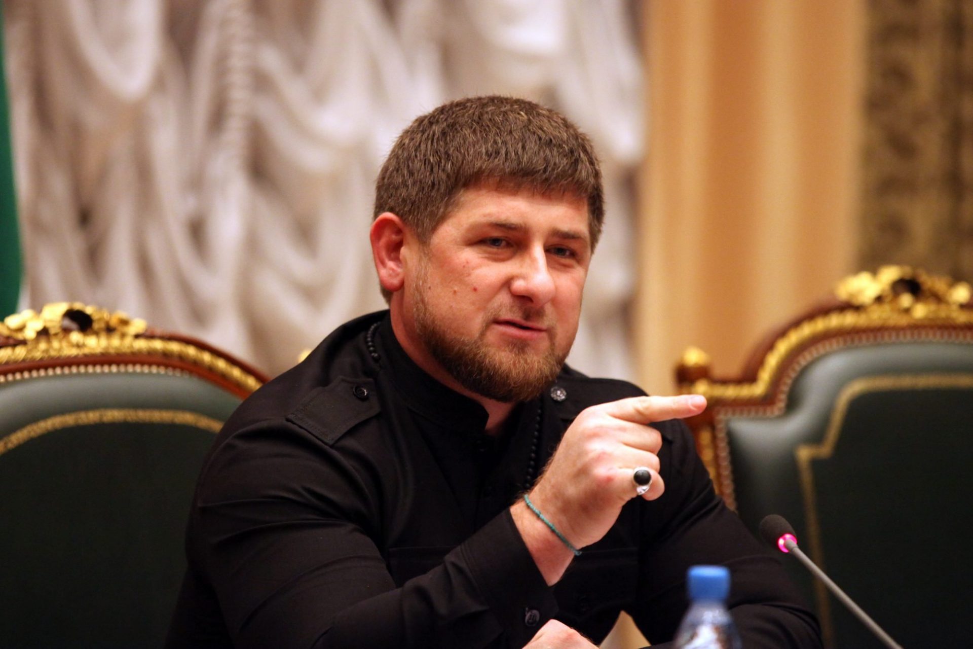 Кадыров приказал стрелять в лоб участникам массовых беспорядков