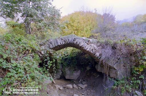 Ադրբեջանցիները ավերել են Հադրութի Մակուն կամուրջը՝ փոխելու համար Իշխանագետի հունը