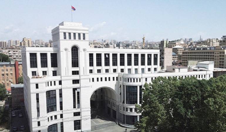 МИД Армении считает явной провокацией против мира и безопасности в регионе визит президентов Турции и Азербайджана в город Шуши