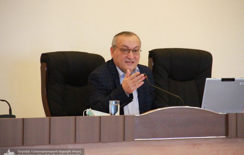 Արթուր Թովմասյանը հրավիրել է աշխատանքային խորհրդակցություն