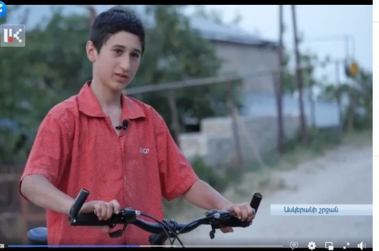 Երեխաների համար բլոկադան հաղթահարելը շատ դժվար է, բայց հայրենիքից լավ տեղ չկա. արցախցի 14-ամյա Վարուժան (տեսանյութ)