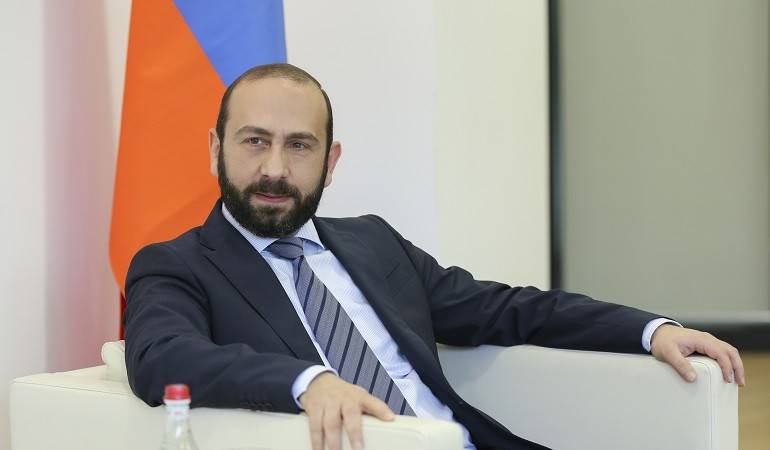 Հայաստանը դրական է արձագանքել խաղաղության պայմանագրի բանակցությունների առաջարկին և սպասում է Ադրբեջանի պատասխանին. Միրզոյանը՝ Ալիևին