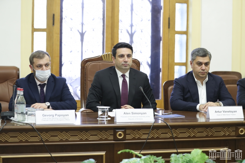 На встрече с руководителем парламентской группы дружбы Иран-Армения Меджлиса ИРИ А.Симонян коснулся деструктивного поведения азербайджанской стороны
