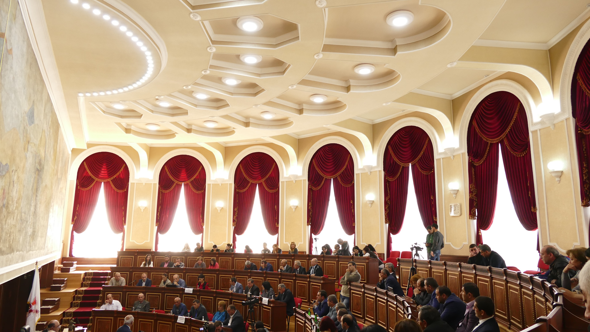 Գյումրիում ուզում են Վանաձորի սցենարը կրկնել․ «Հրապարակ»