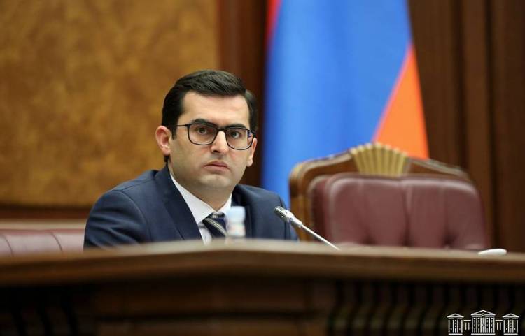 ՔՊ-ականները շարունակում են պետության հաշվին շրջագայել․ «Հրապարակ»