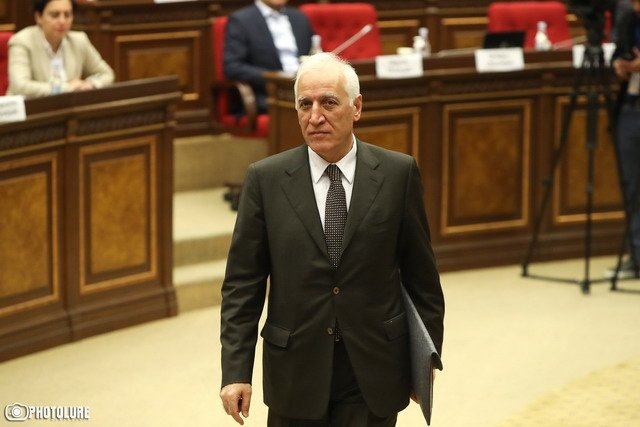 Վահագն Խաչատուրյանն ընտրվեց Հայաստանի հանրապետության հինգերորդ նախագահ