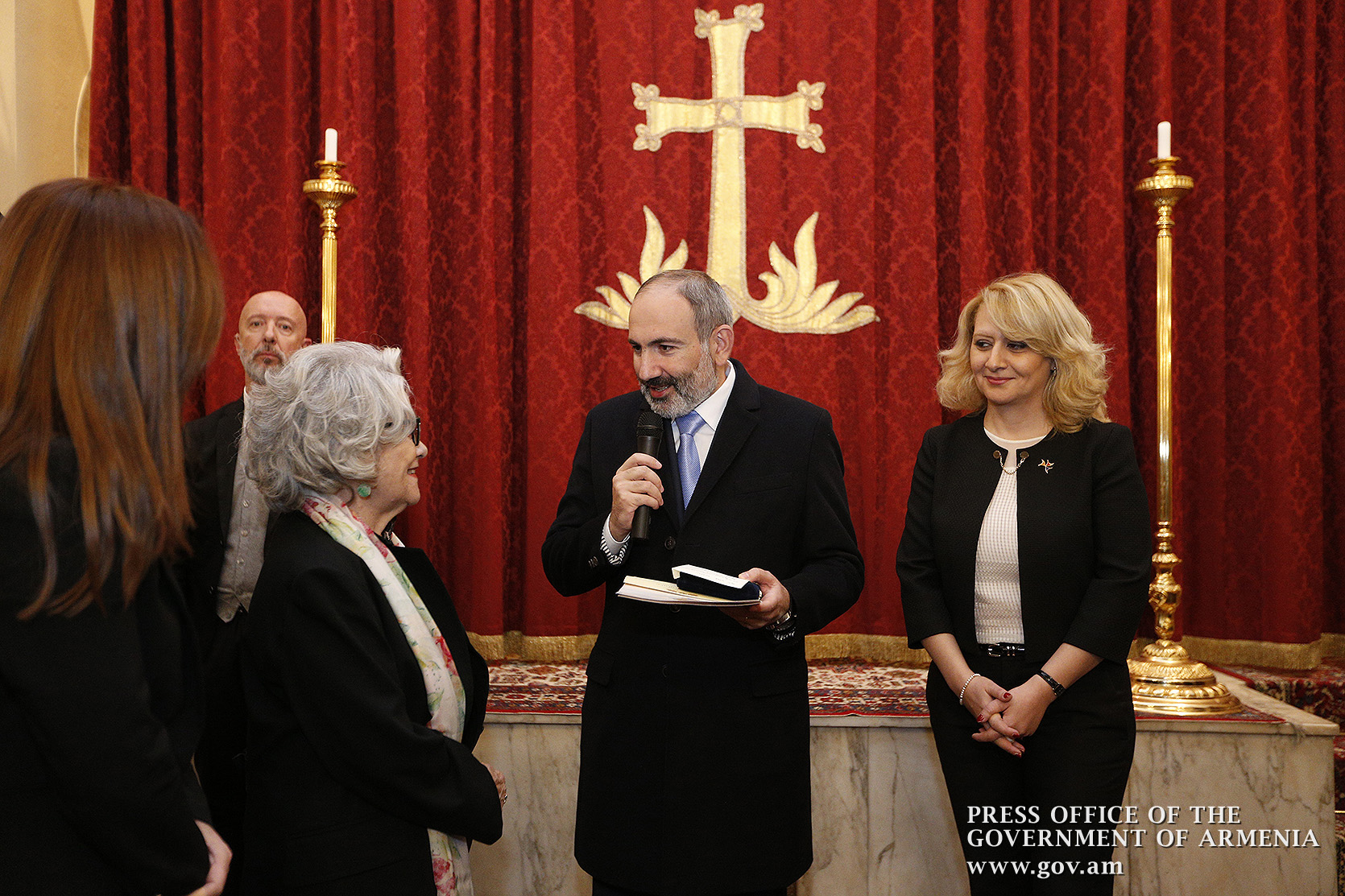 «Հրապարակ». Փաշինյանի՝ Իտալիա այցի ձախողումը «կոտրել» են դեսպանի վրա