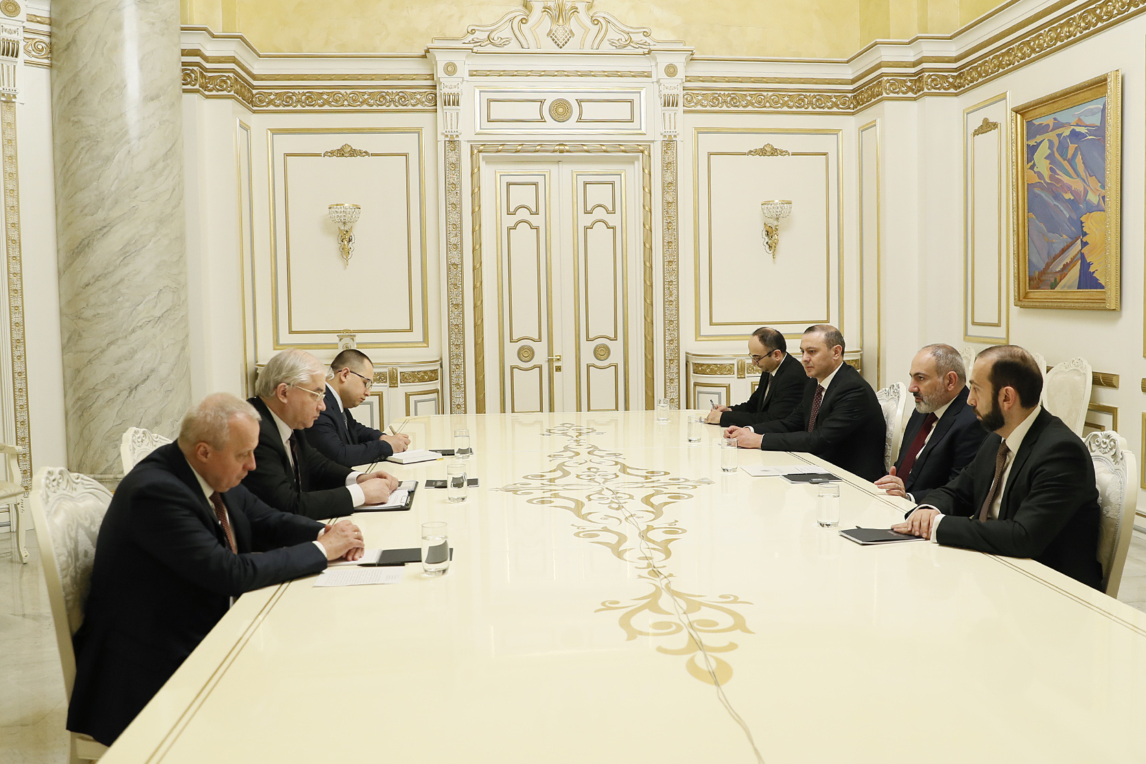 Փաշինյանն ընդունել է Իգոր Խովաևին․ վարչապետն ընդգծել է Ադրբեջանի կողմից նոյեմբերի 9-ի եռակողմ հայտարարության հերթական խախտման փաստը