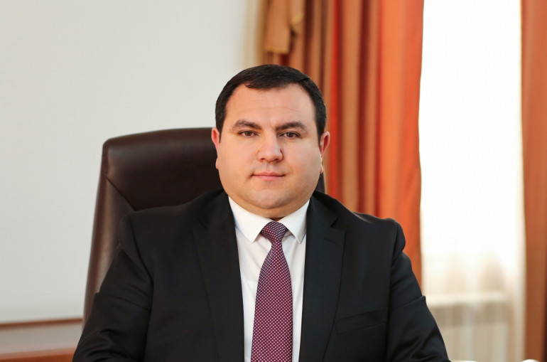 Մի կողմ դրեք բոլոր տեսակի տարաձայնությունները և փորձեք համախմբվել. ԱՀ Պետնախարարը բողոքի ակցիաների մասին