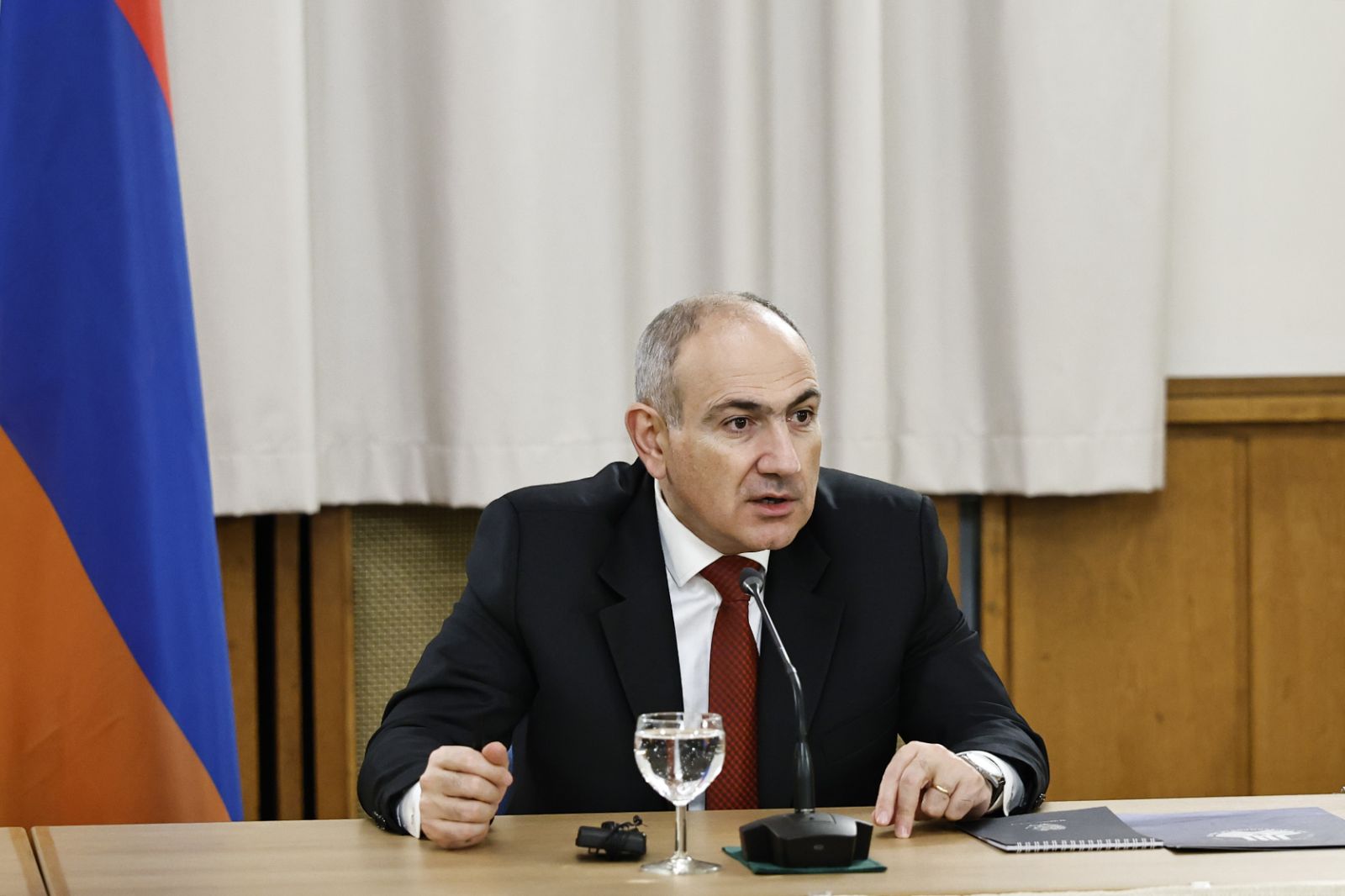 Առաջարկում եմ Ադրբեջանին ընդունենք համատեղ ճանապարհային քարտեզ՝ զուգահեռաբար փակելով «Արևմտյան Ադրբեջան» և «Ղարաբաղի հայերի վերադարձ» թեմաները. վարչապետ