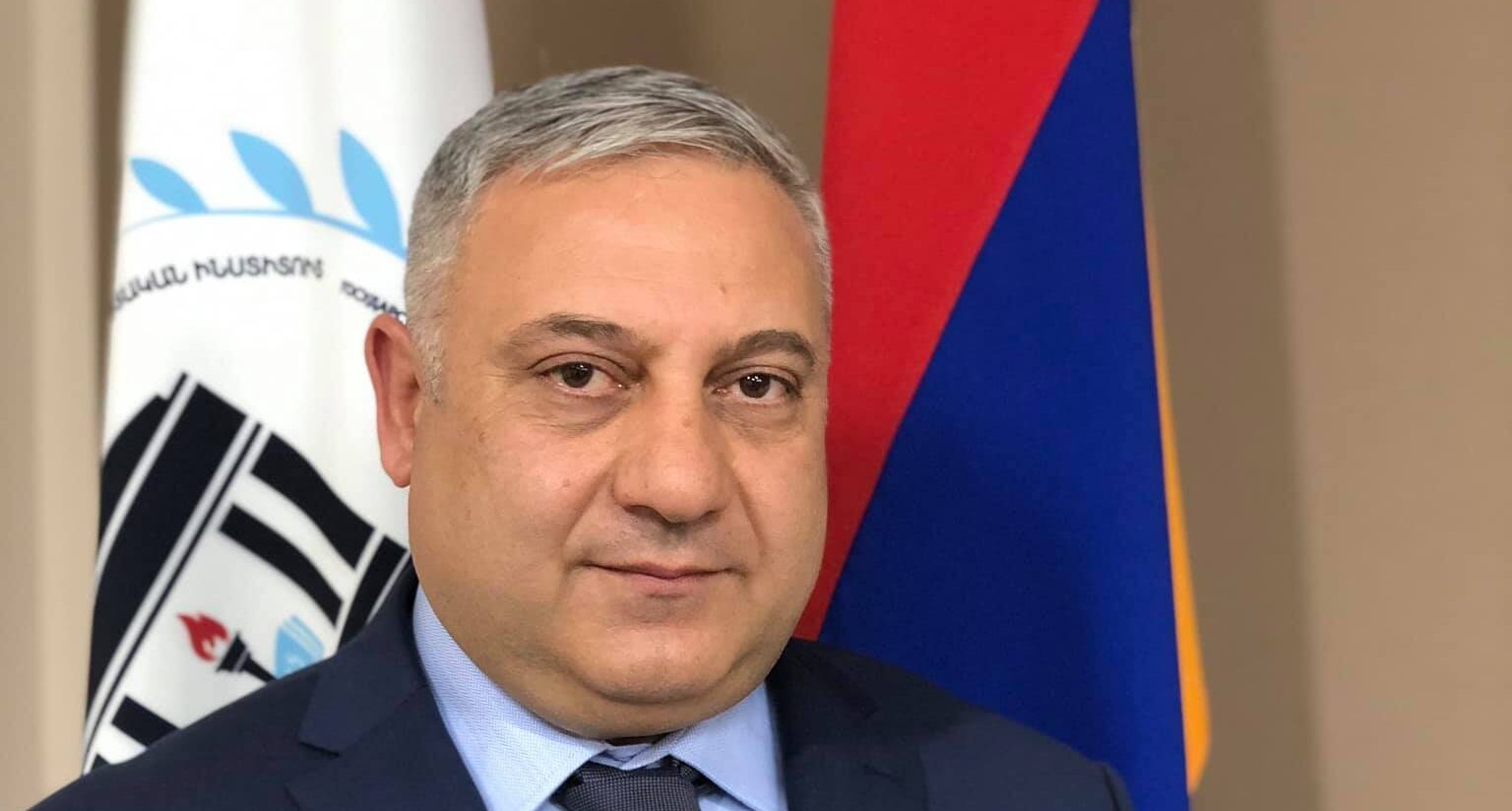 Ֆիզկուլտ ինստիտուտի ռեկտորն իր մտերիմից ծառայողական մեքենա է գնել՝ վճարելով 2,4 միլիոն դրամ ավել գումար. «Ժողովուրդ»