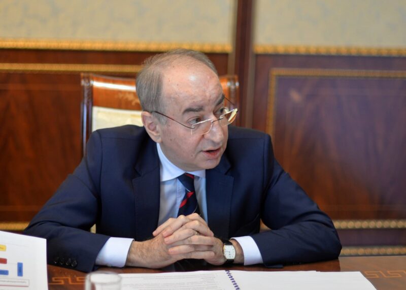 Երևանի նախկին քաղաքապետ Ռոբերտ Նազարյանի հոգեհանգիստը՝ ուղիղ