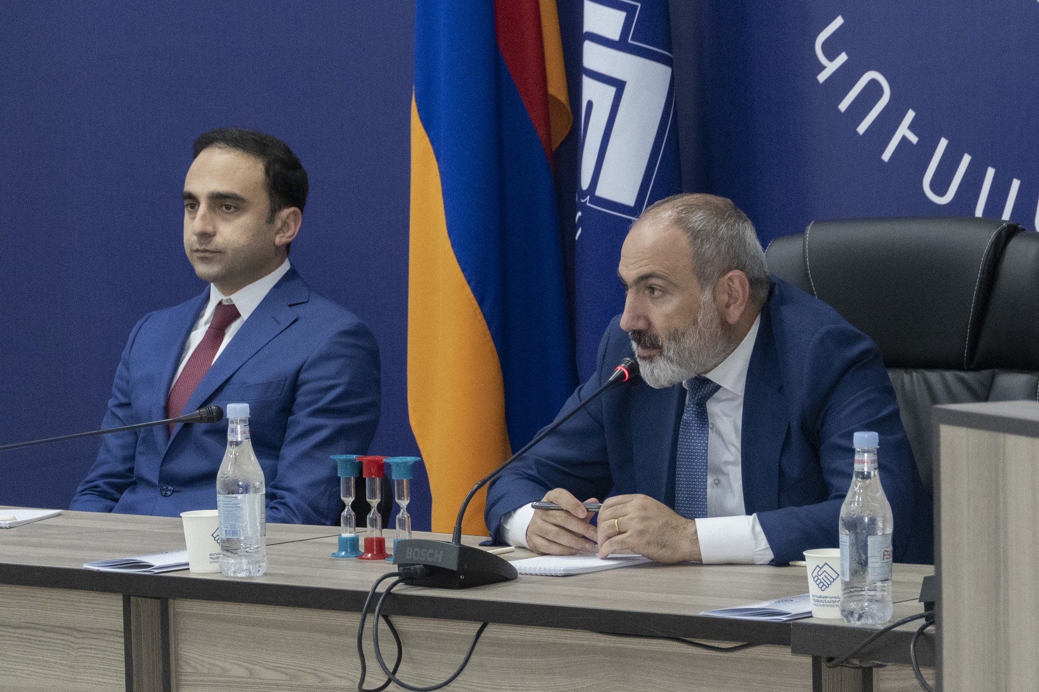 Եթե անգամ կան մարդիկ, որոնք իմ և Փաշինյանի միջև փորձում են սեպ խրել, չի հաջողվի. Ավինյան