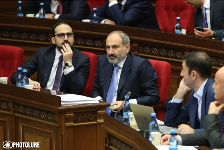 Ավինյանը՝ վարչպետի թիրախում. բացահայտումներ կլինեն. «Հրապարակ»